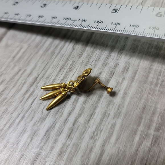 Vintage Floral Drop Dangle Earrings - Picture 4 of 6